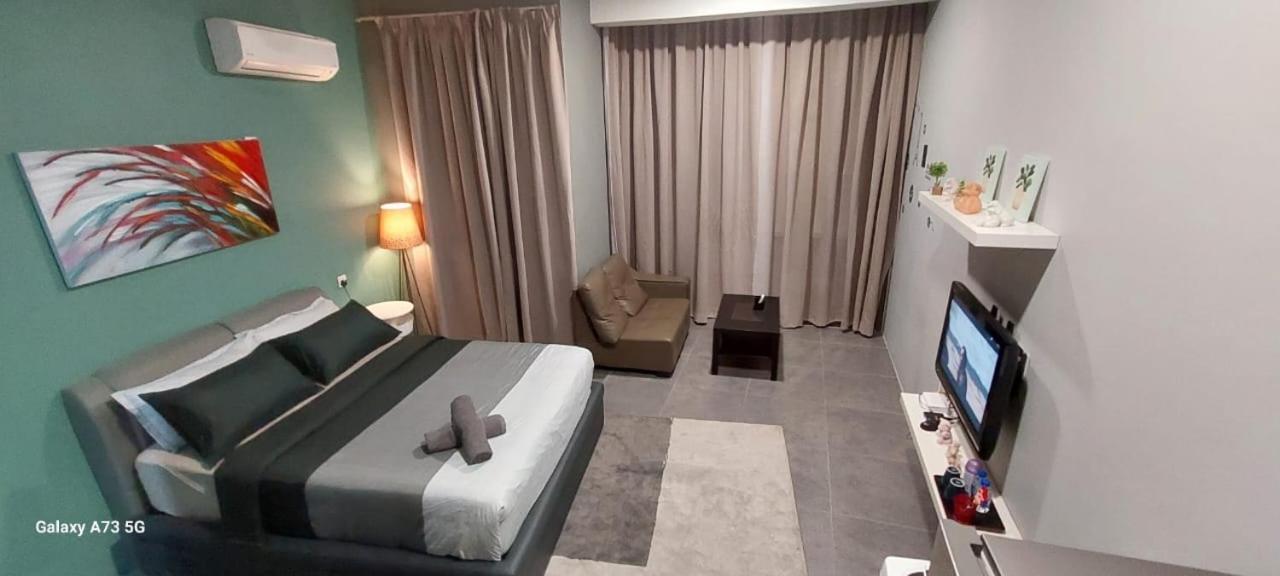 Maya Empire Studio Kampong Bukit Lanjan Экстерьер фото