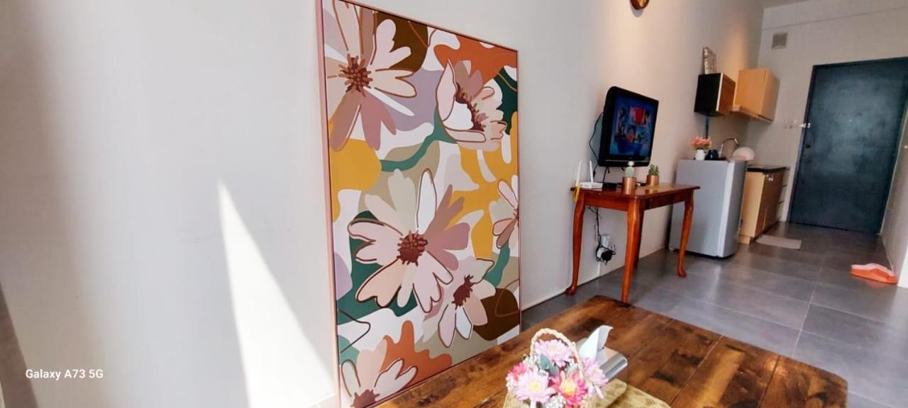 Maya Empire Studio Kampong Bukit Lanjan Экстерьер фото