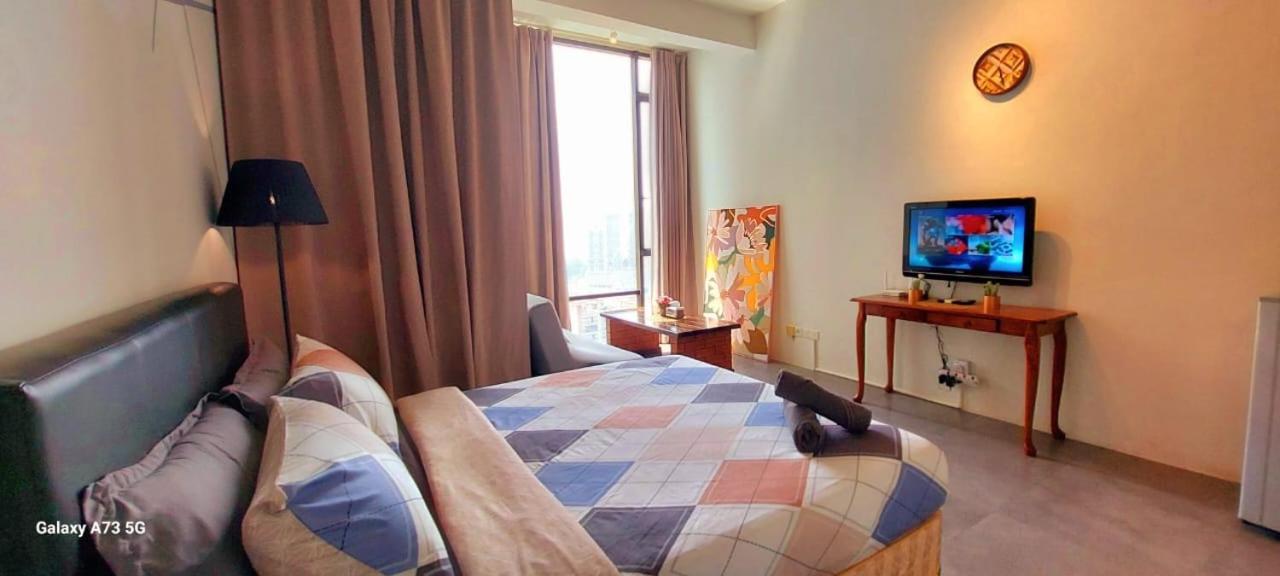 Maya Empire Studio Kampong Bukit Lanjan Экстерьер фото